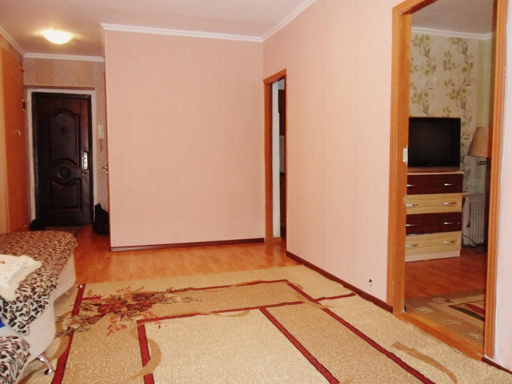 Ahmetova 10 Apartment Krasnoye Pole Екстериор снимка